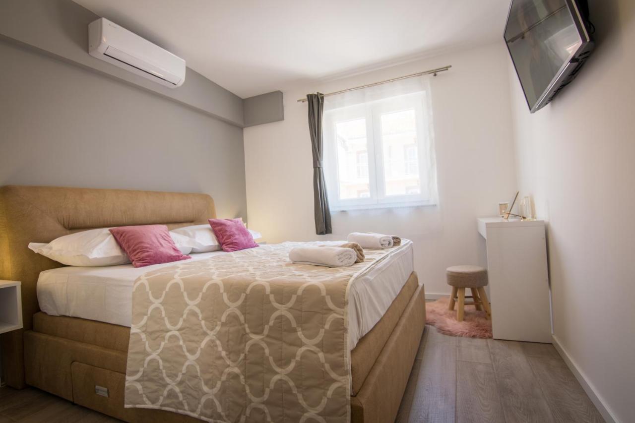 Appartement Apartman Petra à Makarska Extérieur photo