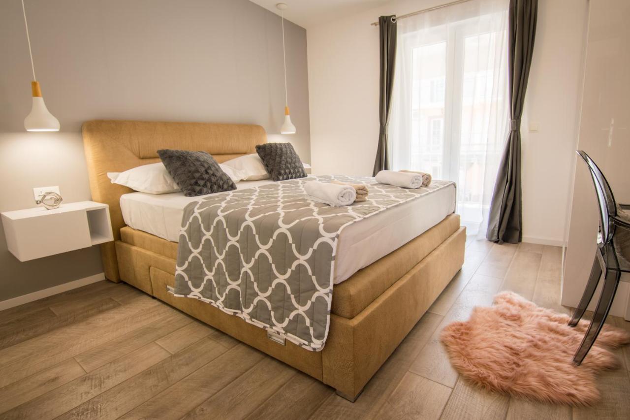 Appartement Apartman Petra à Makarska Extérieur photo